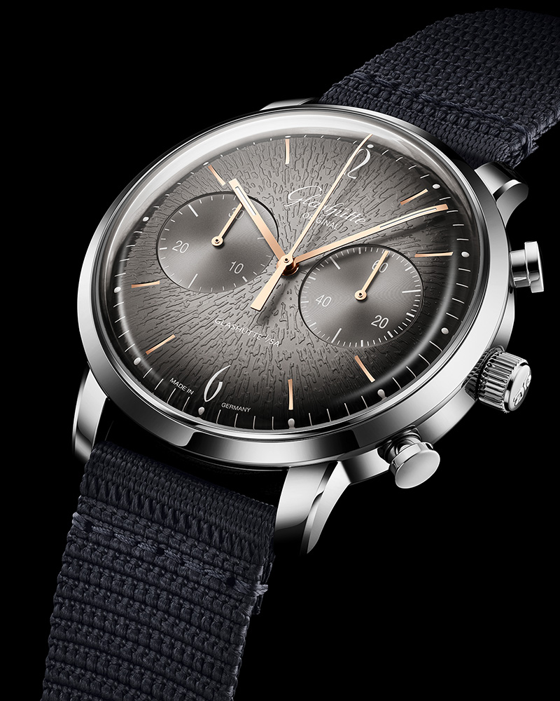 全新Sixties Chronograph Annual Edition六零年代计时腕表年度版是精湛手工艺的集大成之作，是品牌践行原创承诺的佐证。
