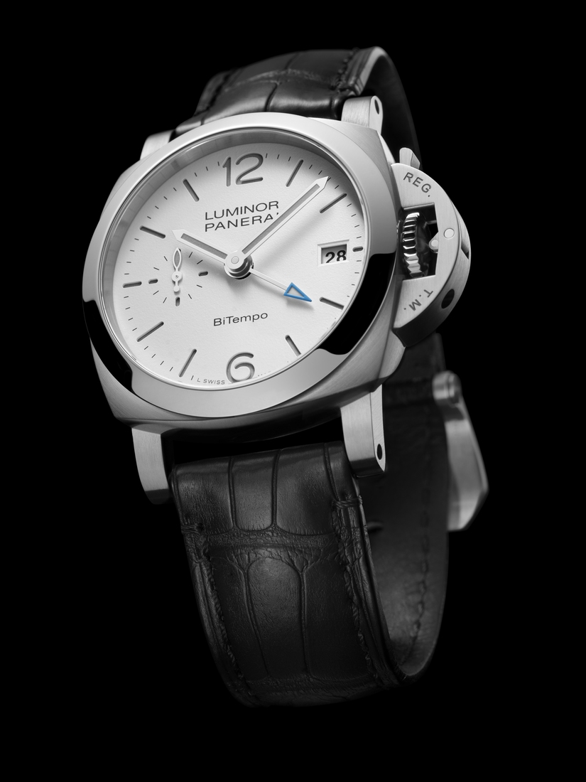 全新腕表延续Panerai 的经典设计，包括自2000 年代起采用的独有时标及9 点位置的小秒针，以及Luminor 系列的独特元素— 枕型表壳和表冠护桥装置。