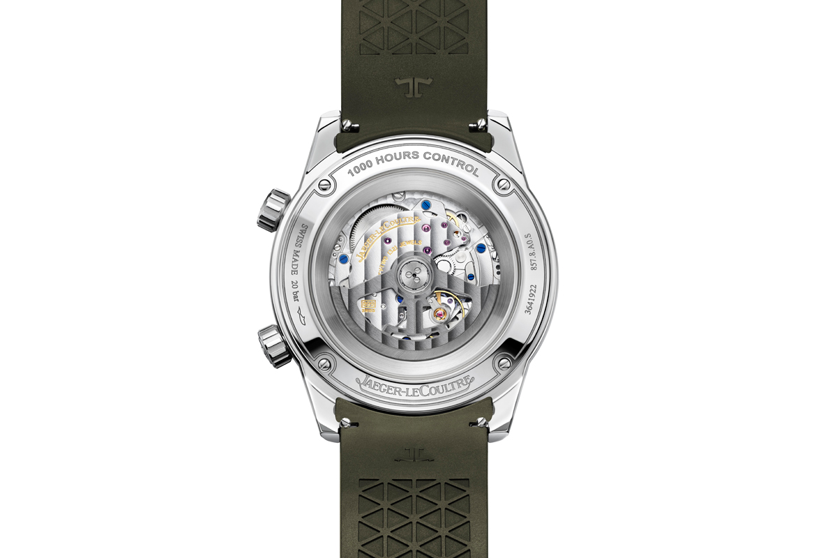 Jaeger-LeCoultre Polaris Date日期显示腕表搭配绿色橡胶表带，并配备快速更换表带系统。