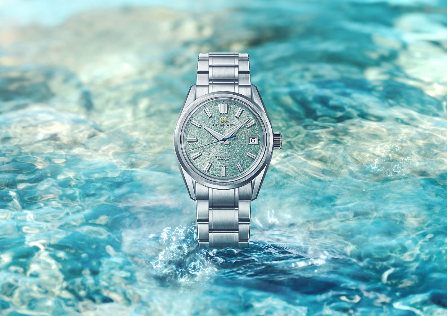 Grand Seiko Evolution 9 Collection 严美溪谷高振频机械腕表SLGH021 白钢表壳，表径40毫米，时、分、秒、日期显示，Calibre 9SA5自动上链机芯，蓝宝石水晶玻璃镜面，白钢与蓝宝石镜面底盖，底盖刻有LIMITED EDITION标记，防水100米，耐磁4,800 A/m，白钢链带附三折式按钮表扣， 限量1,000 只。