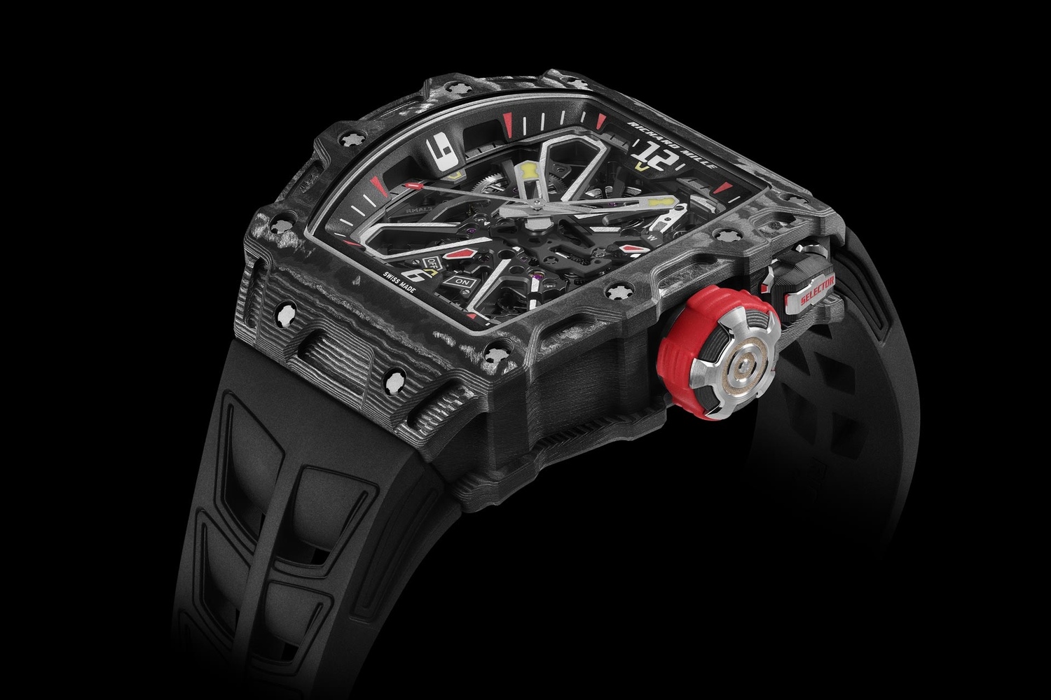RM 35-03Rafael Nadal自动上链腕表 Carbon TPT ?碳纤维表壳，表径49.95×43.15毫米，时、分、秒、运动模式及上链/调校功能选择器，RMAL2自动上链机芯，动力储存55小时，蓝宝石水晶玻璃镜面及底盖，防水50米，橡胶表带。